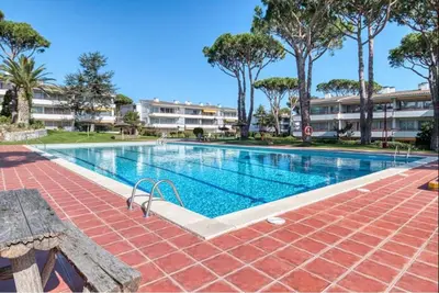 Piscina en o cerca de Apartment with pool and tennis courts in Calella de Palafrugell