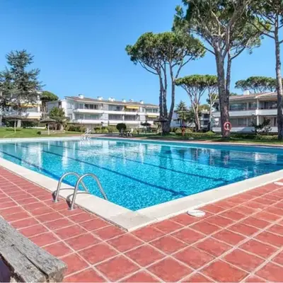 Apartment with pool and tennis courts in Calella de Palafrugell