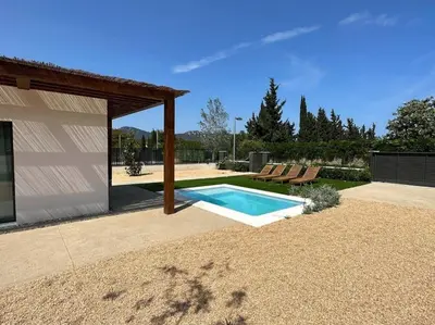 Piscina en o cerca de Magnífica casa con piscina