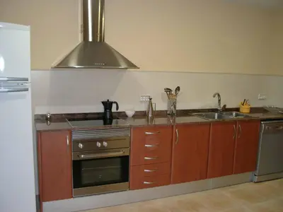 Una cocina o zona de cocina en Apartamento grande a 3min playa
