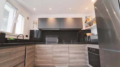 Una cocina o zona de cocina en SeaHomes Vacations - Villa Serenity Cala Canyelles