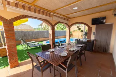 Plano de Catalunya Casas Cozy beach town villa for 8 - no car necessary!