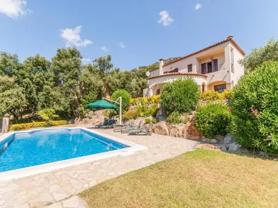 Piscina en o cerca de Villa in Calonge with Pool and Mountain Views