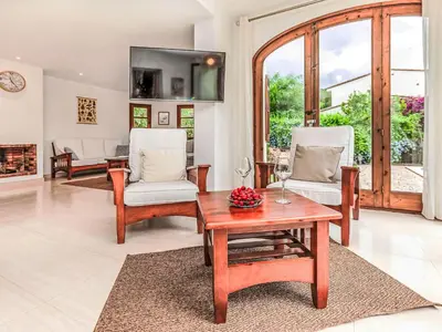 Zona de estar de Holiday Home Villa Brava by Interhome