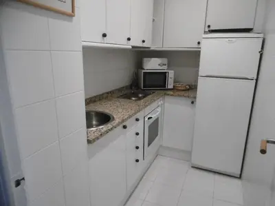 Una cocina o zona de cocina en APARTAMENTO CÉNTRICO a 3 MINUTOS DE LA PLAYA