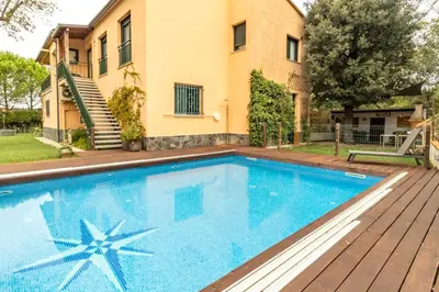 Piscina en o cerca de Ca La Iaia – Casa con piscina y jardín