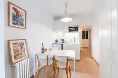 Una cocina o zona de cocina en Loft privado reformado centro Girona 3min AVE