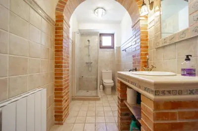 Un baño de Casa de Lujo en Torre Valentina