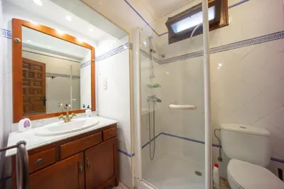 Un baño de Casa de Lujo en Torre Valentina