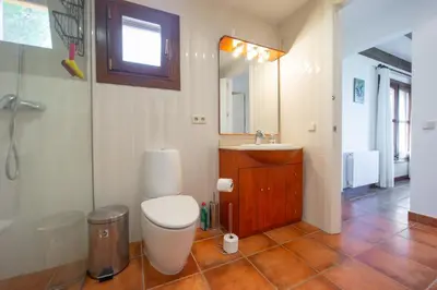 Un baño de Casa de Lujo en Torre Valentina