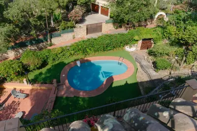 Piscina en o cerca de Casa de Lujo en Torre Valentina