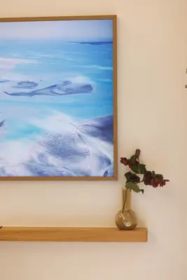 Una televisión o centro de entretenimiento en Bravissimo La Joia del Barri Vell