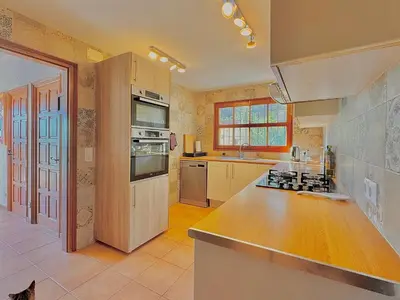 Una cocina o zona de cocina en Villa Costa Brava