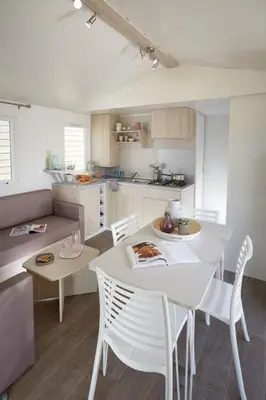 Una cocina o zona de cocina en Camping Victoria