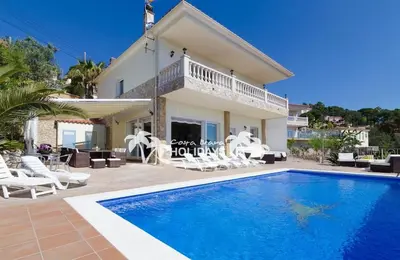 Piscina en o cerca de Costa Brava Holidays Villa Florada, Sea Views