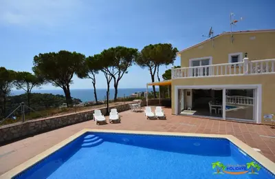 Piscina en o cerca de Costa Brava Holidays Villa Yuca, Sea views, Pool