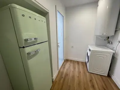 Una cocina o zona de cocina en Stylish 3 Bedroom Apartment