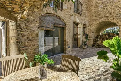 Un patio o zona al aire libre en Apartamento Puntanals
