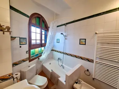 Un baño de HomeHolidaysRentals Suria - Costa Barcelona