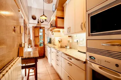 Una cocina o zona de cocina en HomeHolidaysRentals Suria - Costa Barcelona