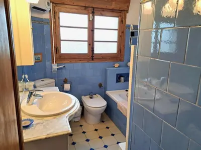 Un baño de HomeHolidaysRentals Suria - Costa Barcelona