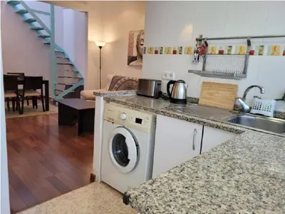 Una cocina o zona de cocina en Cosy Coastal Haven