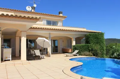 Piscina en o cerca de Villa Mediterranea
