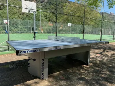 Instalaciones para jugar al ping pong en Penthouse - Balcony - Private Beach - Private Pool o alrededores