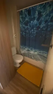 Un baño de LEB Apartments