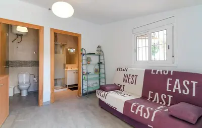 Un baño de 4 Bedroom Stunning Home In Vidreres