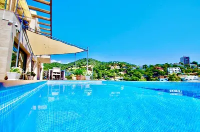 Piscina en o cerca de V&V LLORET- Villa Marie luxury house with air conditioning