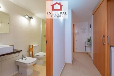 Un baño de Sakura Apartment Palamós