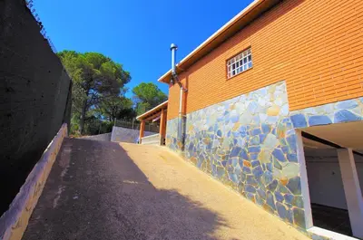 Edificio en el que se encuentra la casa o chalet