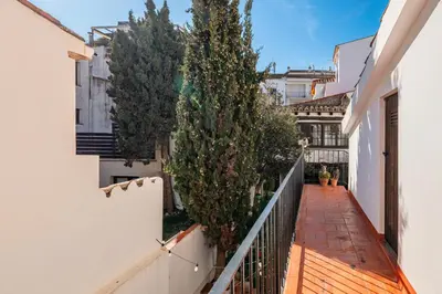 Un balcón o terraza de F-2 LLAFRANC 4-6 PaX