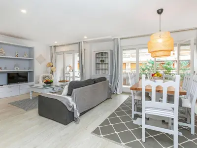 Una cocina o zona de cocina en Apartment Serenity by Interhome