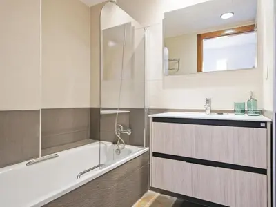 Un baño de Winahost Lloret Brisa