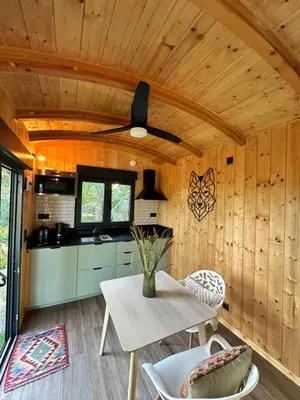 Una cocina o zona de cocina en Costa Brava Insólita con Piscina Privada, AC, WIFI, Parking, Terraza