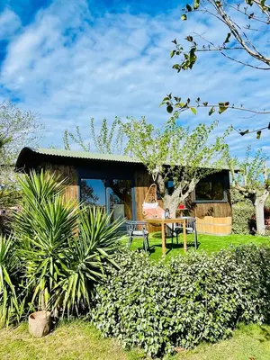 Jardín al aire libre en Costa Brava Insólita con Piscina Privada, AC, WIFI, Parking, Terraza