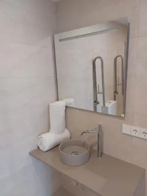 Un baño de Hotel Nuevo Ondina