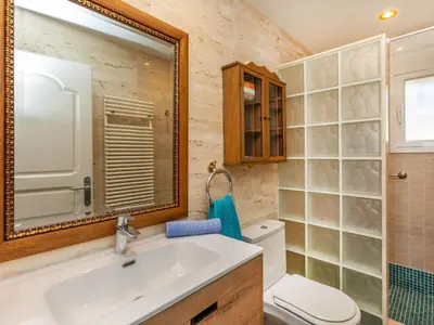 Un baño de Holiday Home Luz del Mar by Interhome
