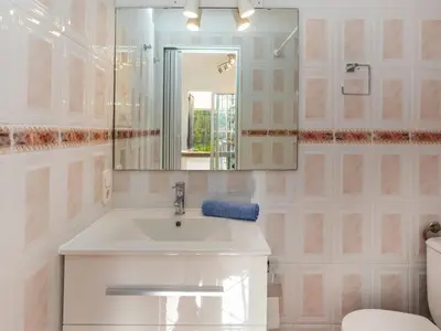Un baño de Holiday Home Luz del Mar by Interhome
