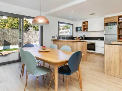 Una cocina o zona de cocina en Holiday Home La Manzaneta by Interhome