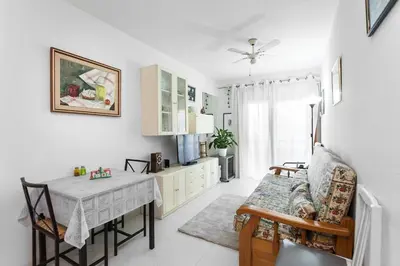 Una cocina o zona de cocina en Perfect Apartment near the beach and Barcelona