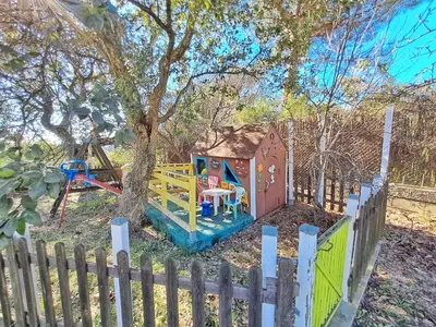 Zona de juegos infantil en Villa Xaloc 12 pax piscina privada - 15km Lloret de Mar