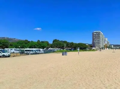 Playa de o cerca de este camping