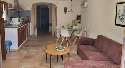 Una cocina o zona de cocina en Maison de charme sur la Costa Brava