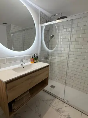 Un baño de Seafront Apartment - Costa Brava