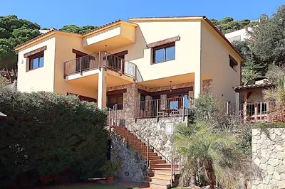 Edificio en el que se encuentra la casa o chalet