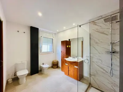 Un baño de Oasi CostaBravaSi