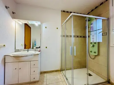 Un baño de Oasi CostaBravaSi